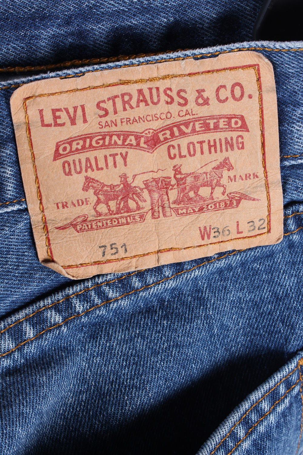 Levi’s 751 Mid Waist Jeans 90’s`s Smart Retro 36 in – Pepper Tree London