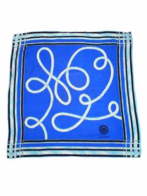 Vintage Club De Kreuzfahrer Scarf 34 x 34.5in